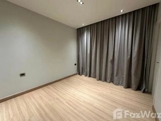 Аренда 2 спальни кондо в Щанг Тхонгланг, Бангкок