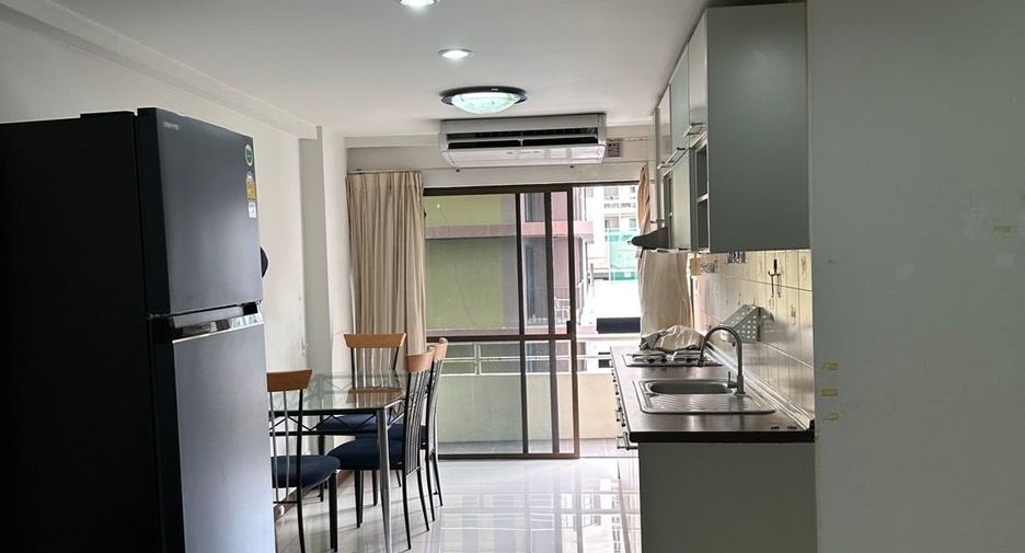 For rent 2 bedrooms condo in Khlong Toei, Bangkok