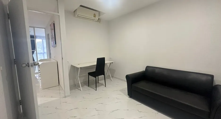 Condo en alquiler de 2 habitaciones en Khlong Toei, Bangkok