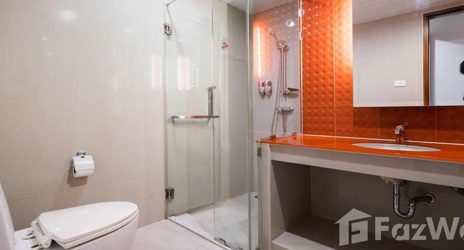 For rent 2 bedrooms apartment in Watthana, Bangkok