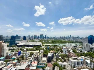 For rent 3 bedrooms condo in Khlong Toei, Bangkok