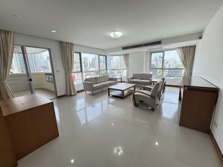 Apartment zur Miete mit 3 Zimmer in Khlong Toei, Bangkok