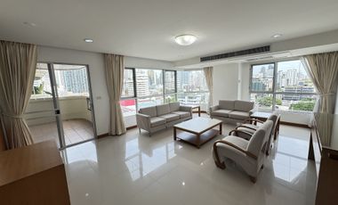 Apartamento en alquiler de 3 habitaciones en Khlong Toei, Bangkok