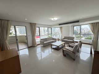 Apartment zur Miete mit 3 Zimmer in Khlong Toei, Bangkok
