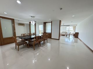 Apartment zur Miete mit 3 Zimmer in Khlong Toei, Bangkok