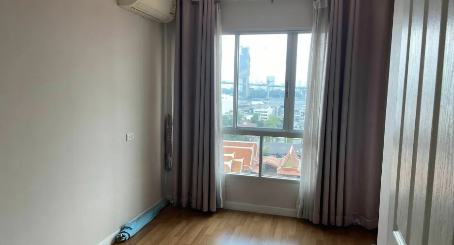 For rent 2 bedrooms condo in Yan Nawa, Bangkok