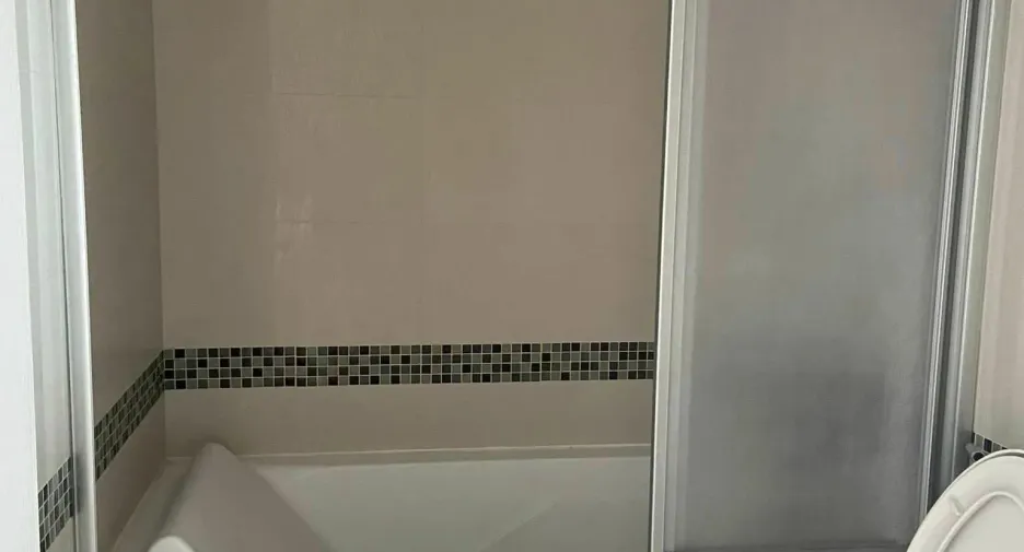 For rent 2 bedrooms condo in Yan Nawa, Bangkok