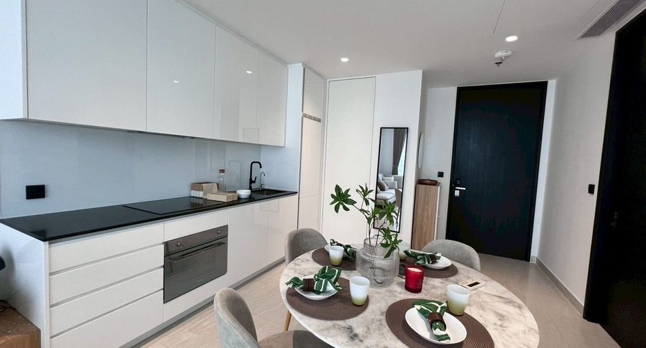 For rent 1 bed condo in Sathon, Bangkok