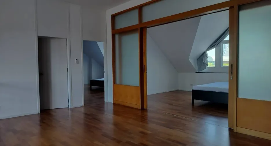 For rent 4 bedrooms condo in Watthana, Bangkok