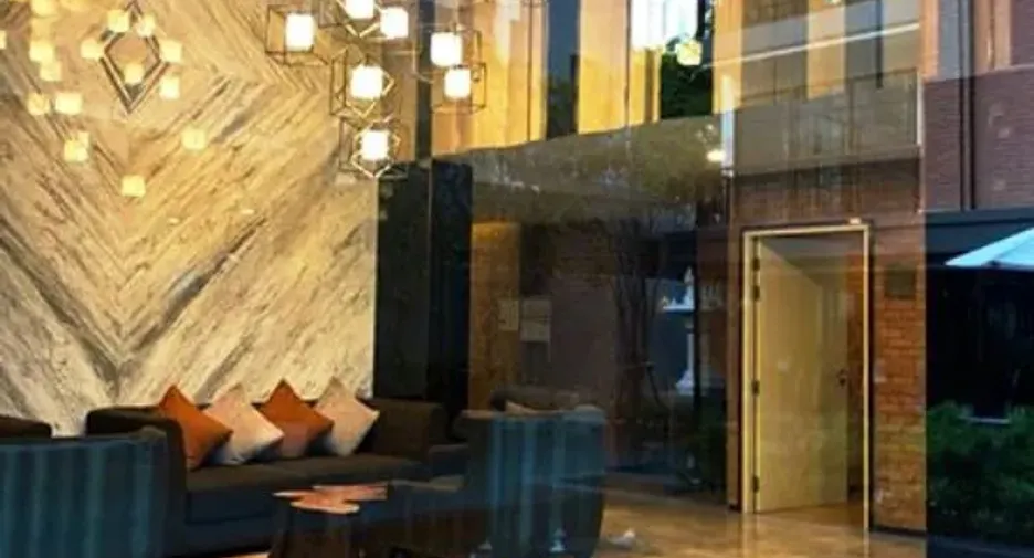For rent 1 bed condo in Pathum Wan, Bangkok