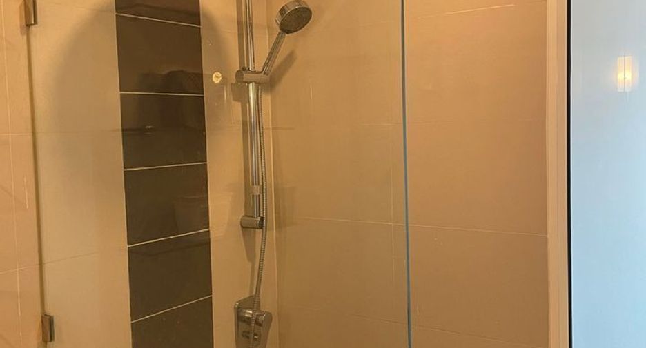 Wohnung zur Miete mit Studio in Watthana, Bangkok