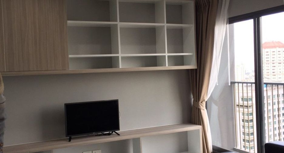 For rent 1 bed condo in Khlong Toei, Bangkok