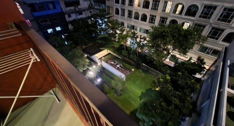 For rent 1 bed condo in Khlong Toei, Bangkok