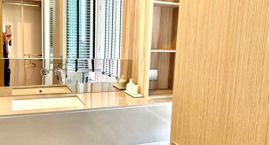 For rent 1 bed condo in Watthana, Bangkok