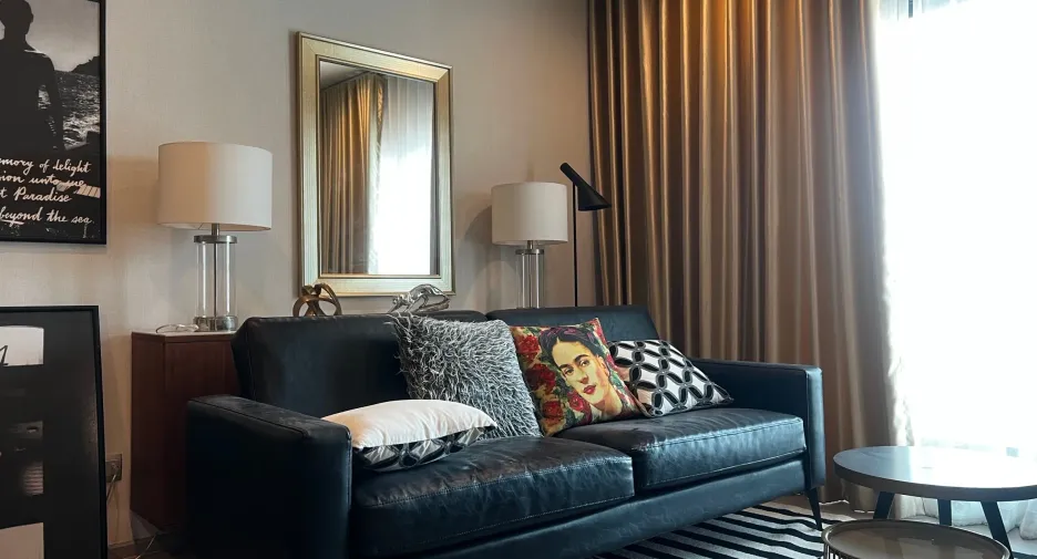 For rent 2 bedrooms condo in Phra Khanong, Bangkok