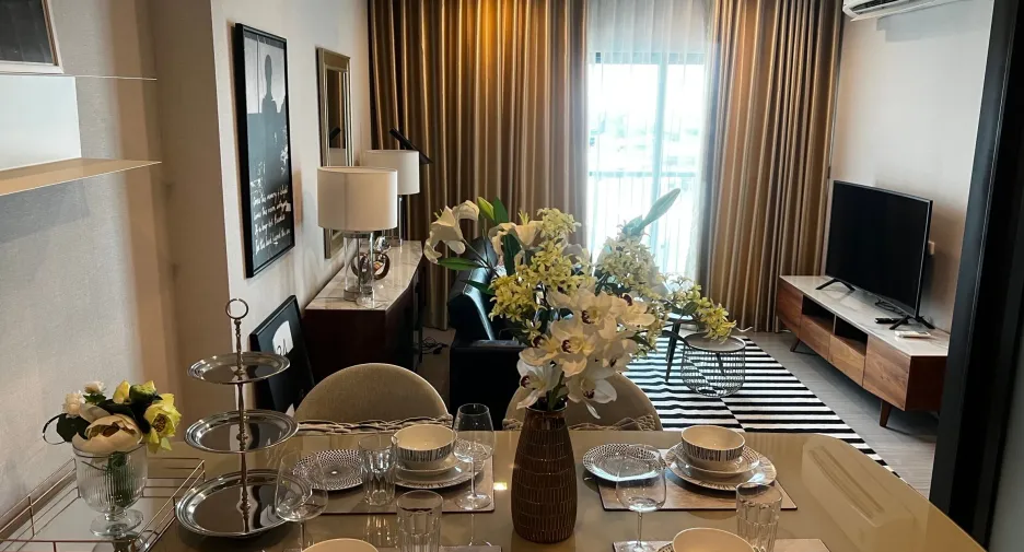 For rent 2 bedrooms condo in Phra Khanong, Bangkok