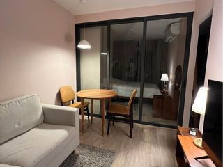 Condo en alquiler de 1 habitaciones en Bang Rak, Bangkok