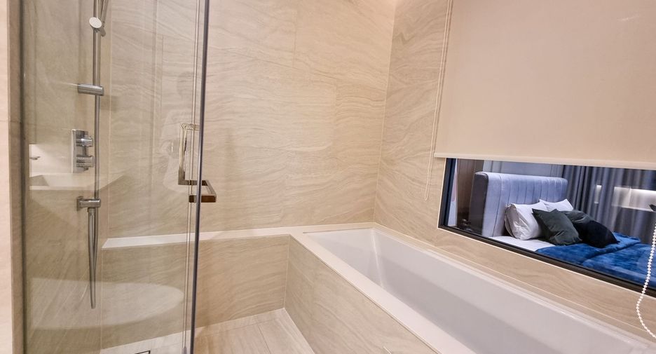 Condo en alquiler de 1 habitaciones en Khlong Toei, Bangkok
