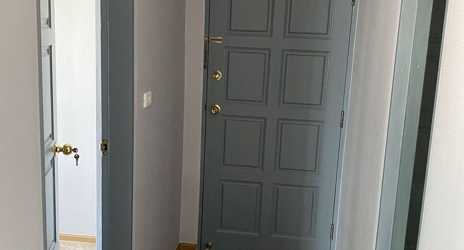 For rent 2 bedrooms condo in Pathum Wan, Bangkok