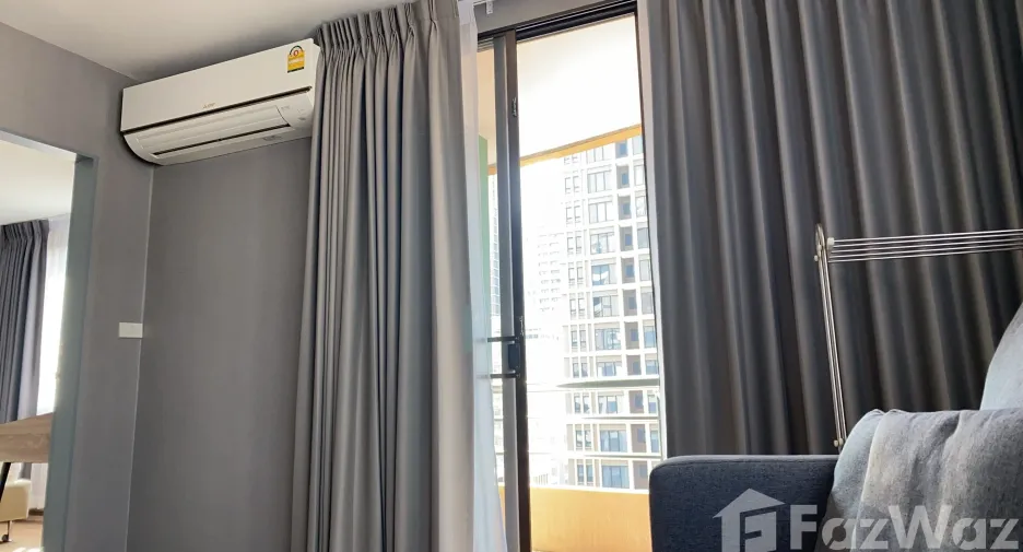 For rent 2 bedrooms condo in Pathum Wan, Bangkok