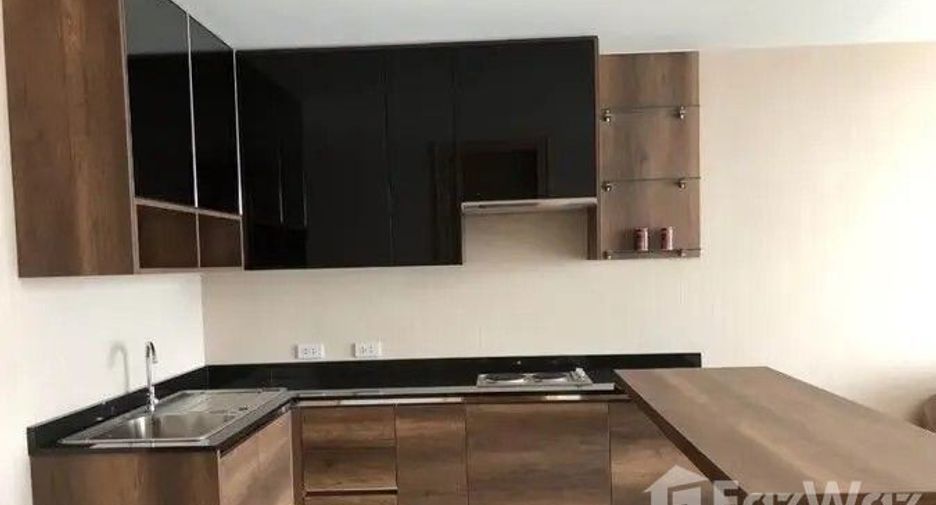 For rent 1 bed condo in Phaya Thai, Bangkok