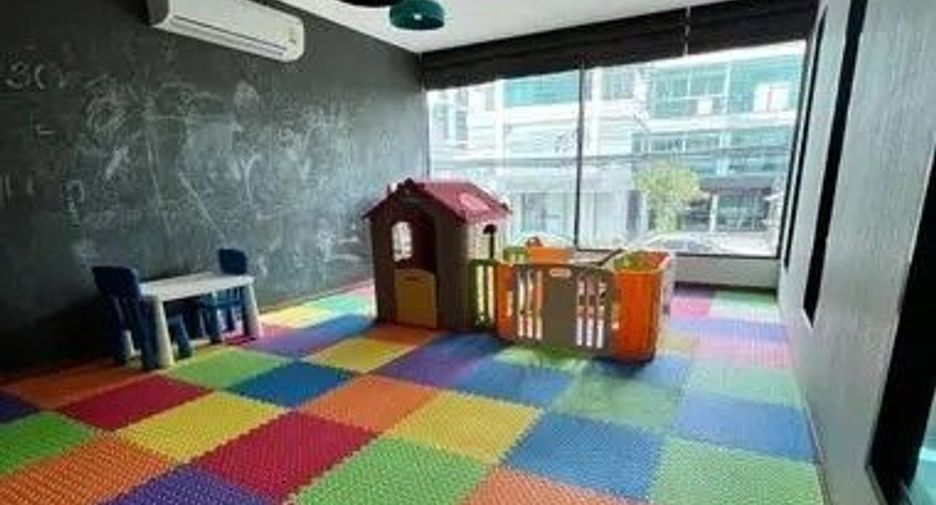 For rent 1 bed condo in Phaya Thai, Bangkok