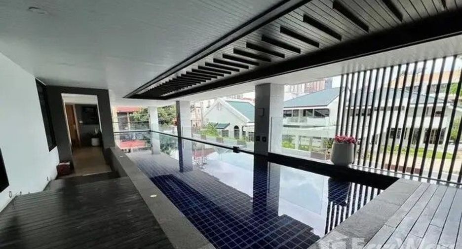 For rent 1 bed condo in Phaya Thai, Bangkok