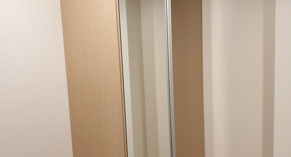 For rent 2 bedrooms condo in Bang Kapi, Bangkok