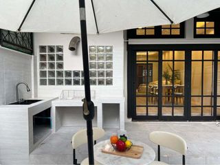 For rent 6 bedrooms house in Watthana, Bangkok