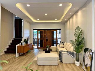 For rent 6 bedrooms house in Watthana, Bangkok