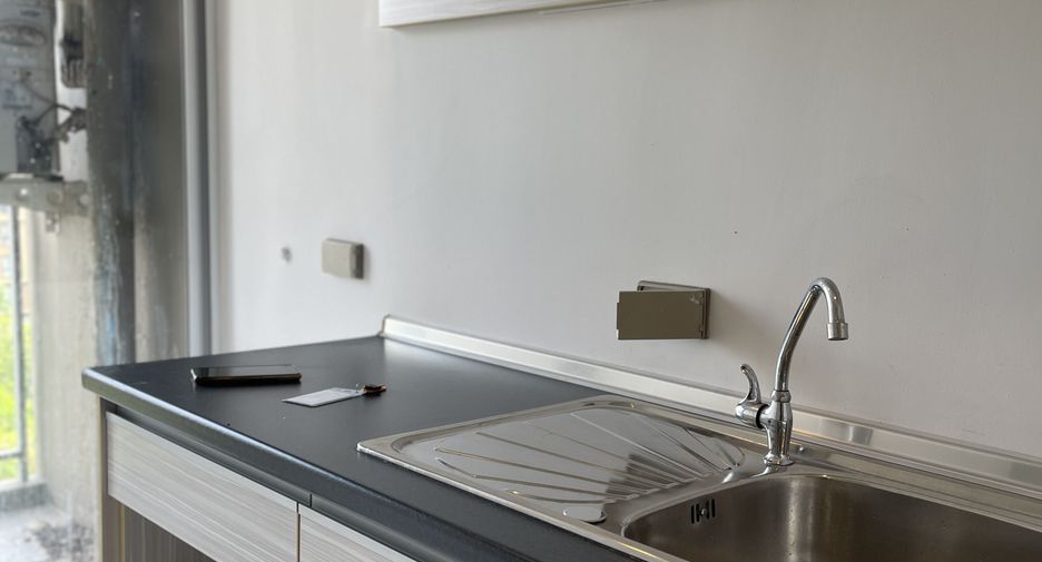 For rent 1 bed condo in Phra Khanong, Bangkok