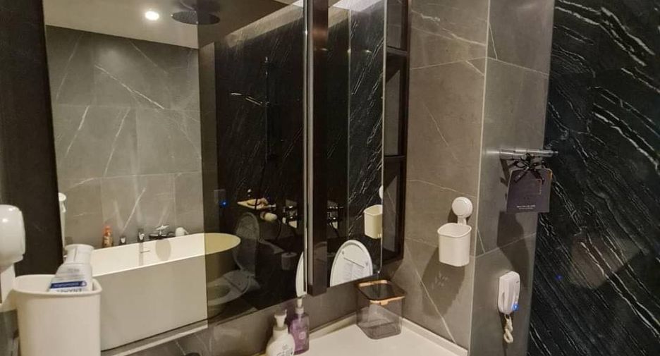 For rent 2 ベッドルーム condo in Watthana, Bangkok