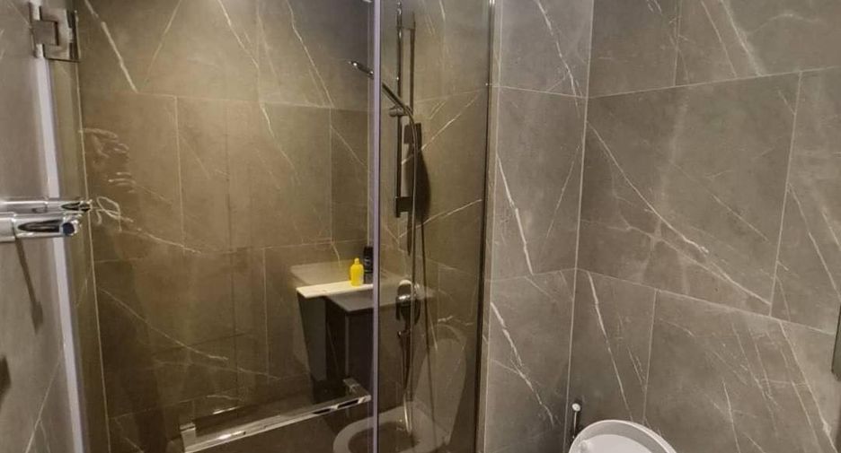 For rent 2 ベッドルーム condo in Watthana, Bangkok