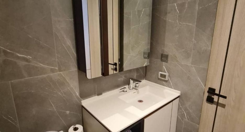 For rent 2 ベッドルーム condo in Watthana, Bangkok