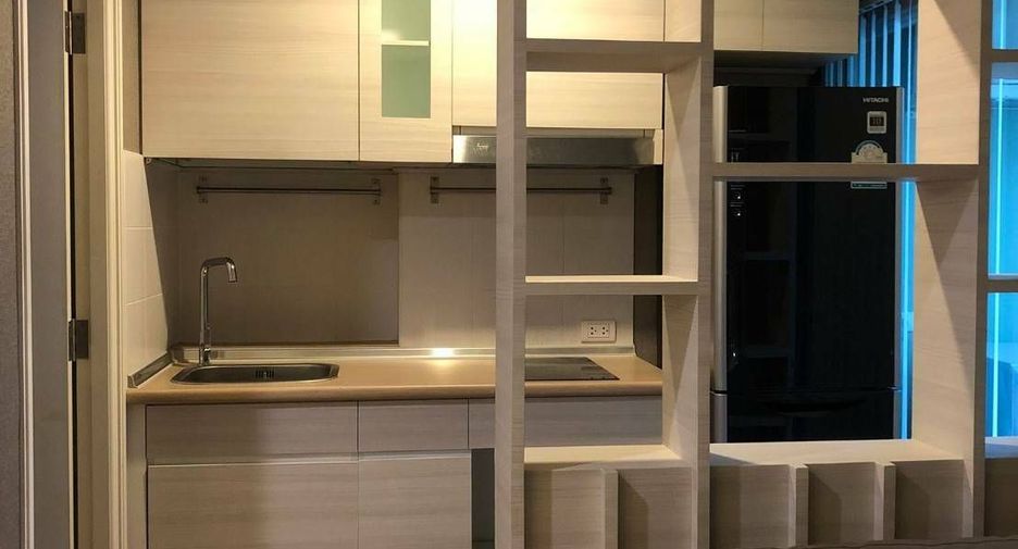 For rent 1 bed condo in Huai Khwang, Bangkok