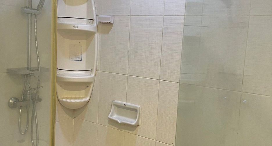 For rent 2 bedrooms condo in Sathon, Bangkok