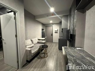 Wohnung zur Miete mit 1 Zimmer in Bang Rak, Bangkok