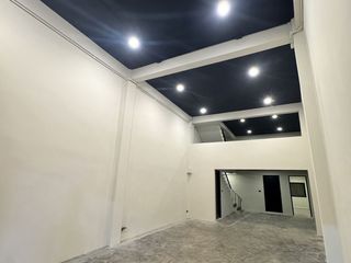 出租 商业空间 在 Phra Khanong, 曼谷