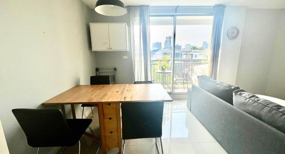 Wohnung zur Miete mit 2 Zimmer in Watthana, Bangkok