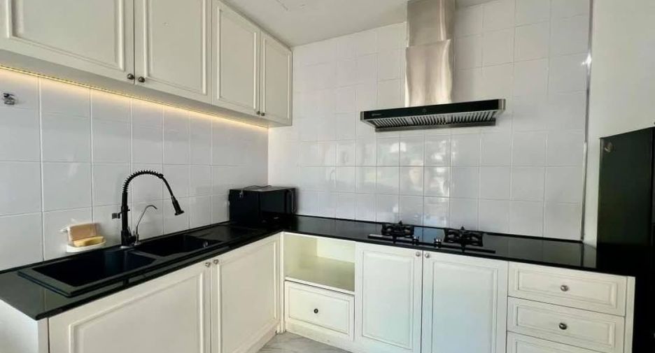 Haus zur Miete mit 3 Zimmer in Lat Krabang, Bangkok