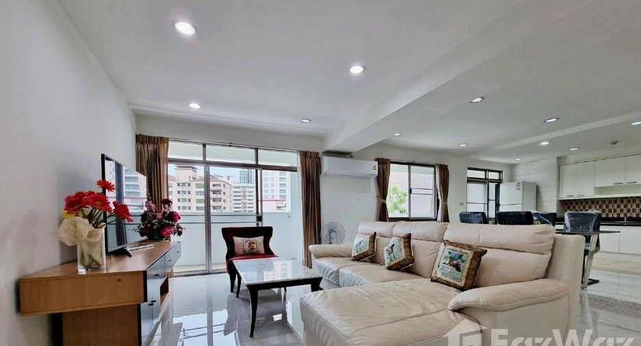 For rent 3 bedrooms condo in Watthana, Bangkok