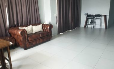 Condo en alquiler de 2 habitaciones en Pathum Wan, Bangkok