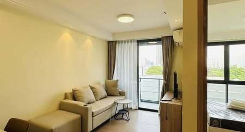 For rent 1 bed condo in Yan Nawa, Bangkok