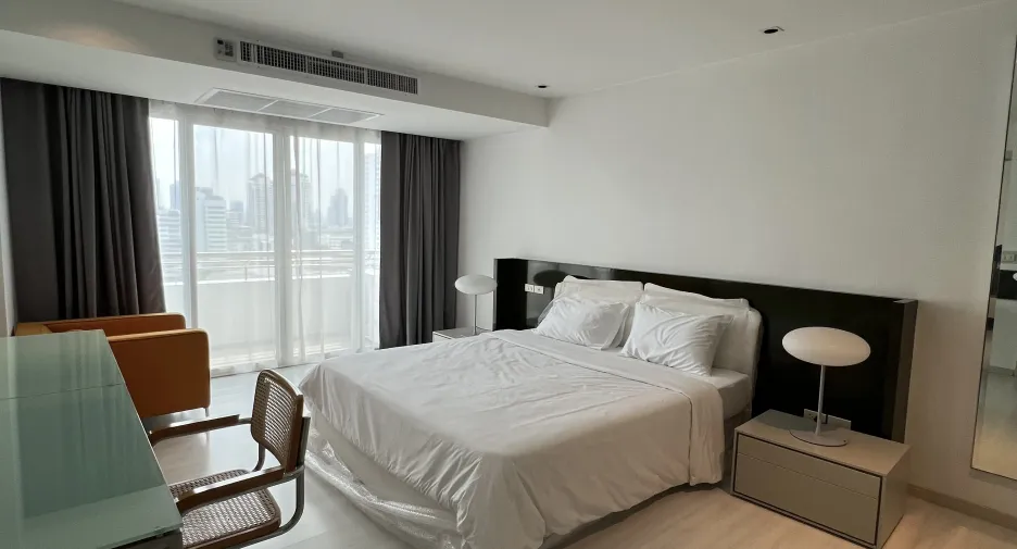 For rent 1 bed condo in Watthana, Bangkok