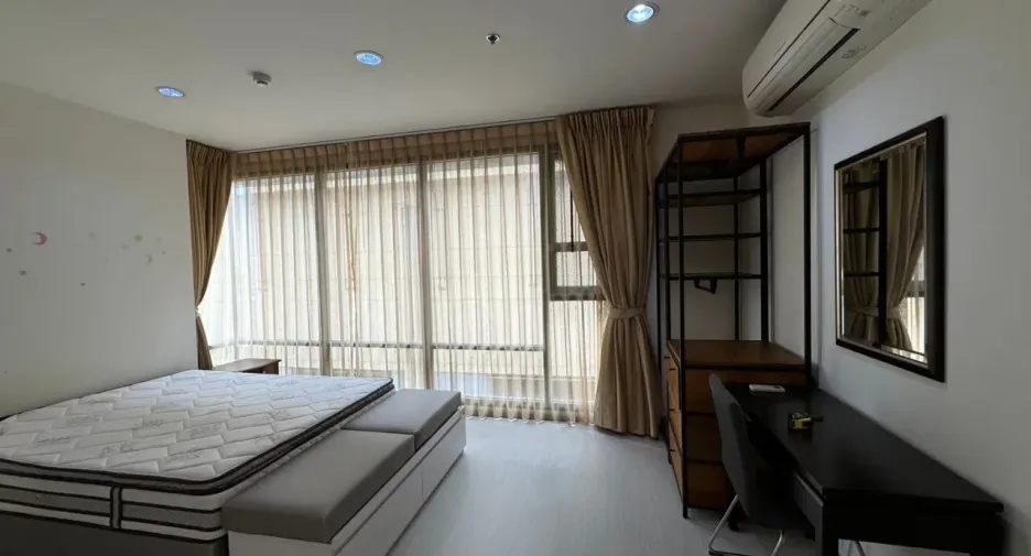 For rent 1 bed condo in Khlong Toei, Bangkok