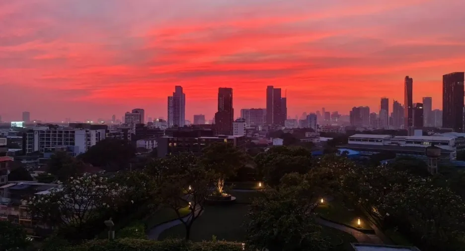 For rent 1 bed condo in Khlong Toei, Bangkok