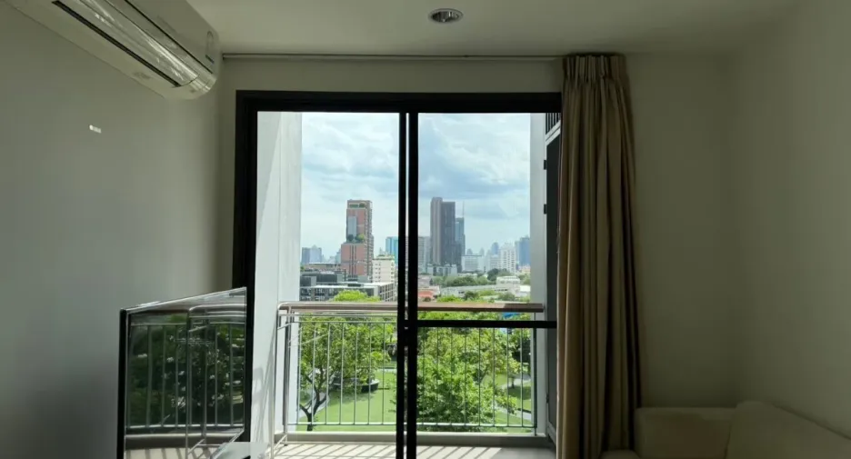 For rent 1 bed condo in Khlong Toei, Bangkok