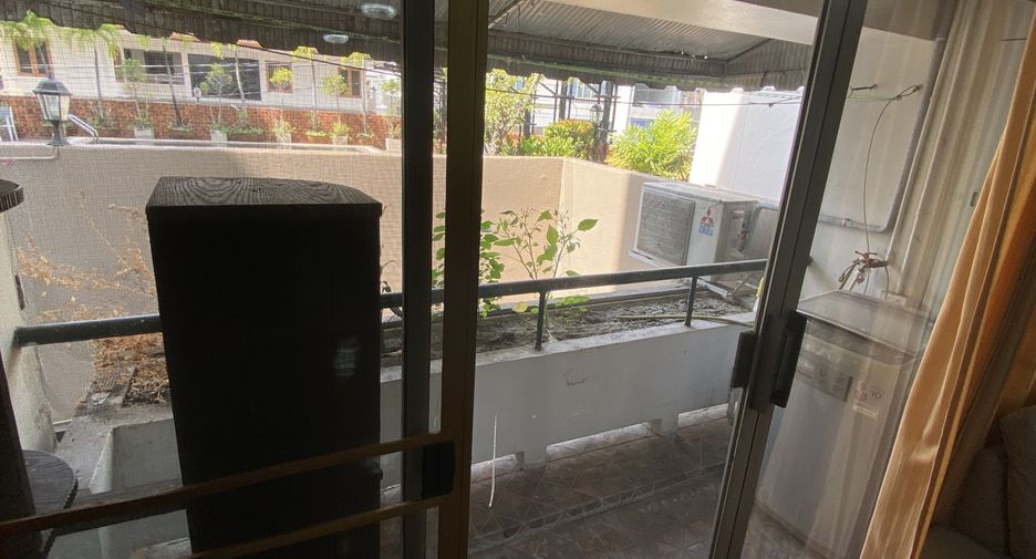 Wohnung zur Miete mit 2 Zimmer in Khlong Toei, Bangkok