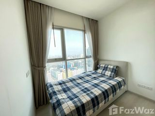 For rent 2 bedrooms condo in Huai Khwang, Bangkok