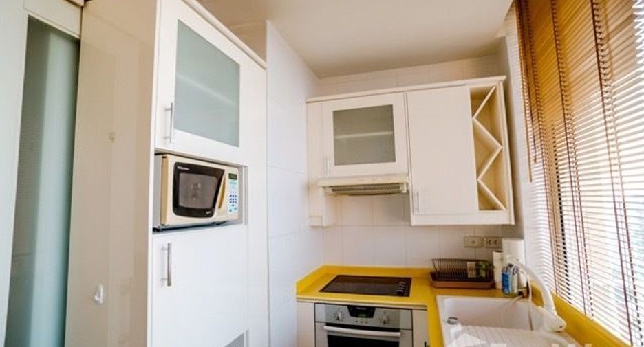 For rent 2 ベッドルーム condo in Pathum Wan, Bangkok